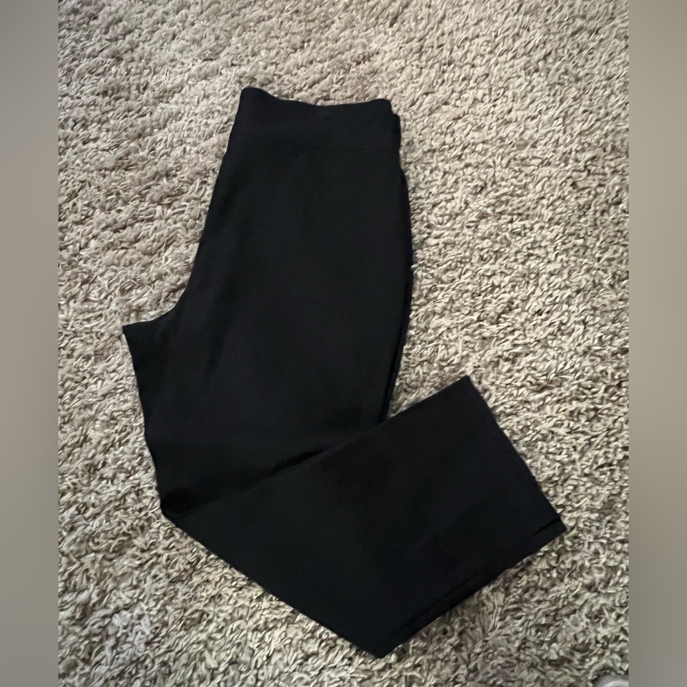 Womans plus 18 black dress pant